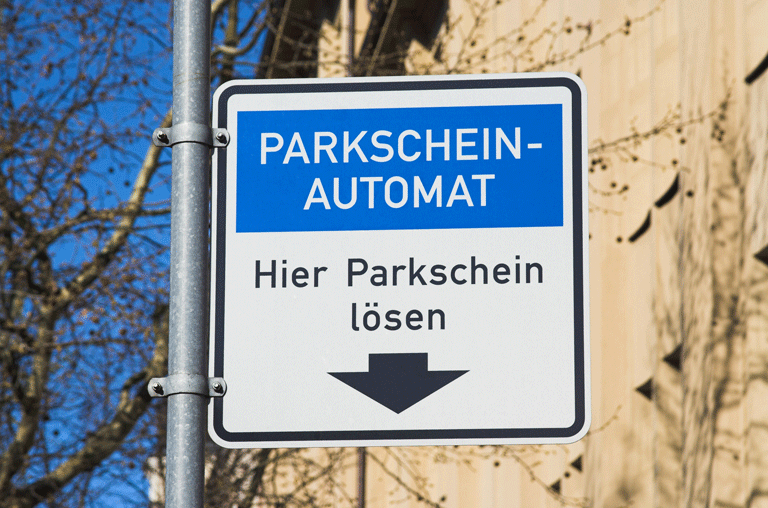 Besucher können in Helmstedt während der Adventszeit an bestimmten Tagen kostenfrei parken. Damit will die Stadt den Besuch vereinfachen.
