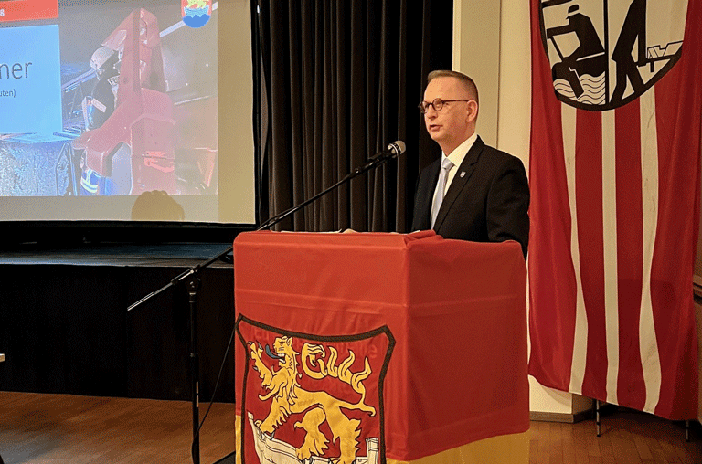 Der amtierende Bürgermeister der Samtgemeinde Elm-Asse hat sich umentschieden. Dirk Neumann kandidiert nun doch nicht mehr.