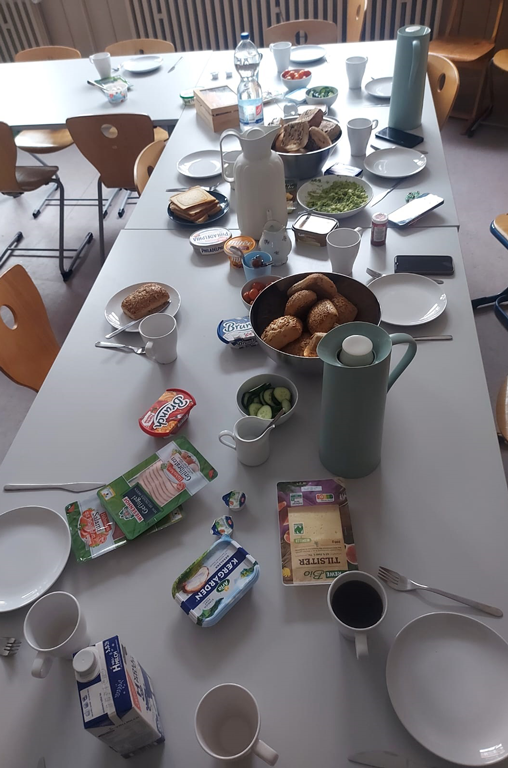 Seit dem 05. Februar 2026 findet jeden Donnerstag von 10 bis 12 Uhr in Schöppenstedt ein Eltern-Kind-Frühstück statt.