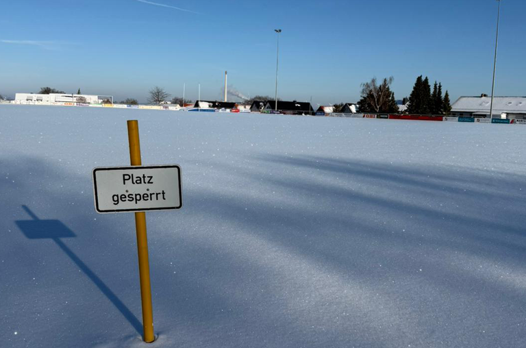 Platz im Schnee gesperrt, FSV Schöningen