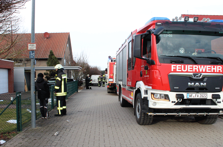 Mehrere Feuerwehren sind zu einem Einsatz in Semmenstedt ausgerückt. Auslöser war Gasgeruch in einem Wohnhaus.