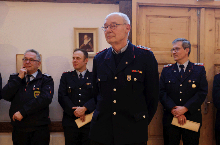 Die Freiwillige Feuerwehr Schöppenstedt blickte während der Jahreshauptversammlung auf ein Jahr voller Einsätze und Ehrungen zurück.