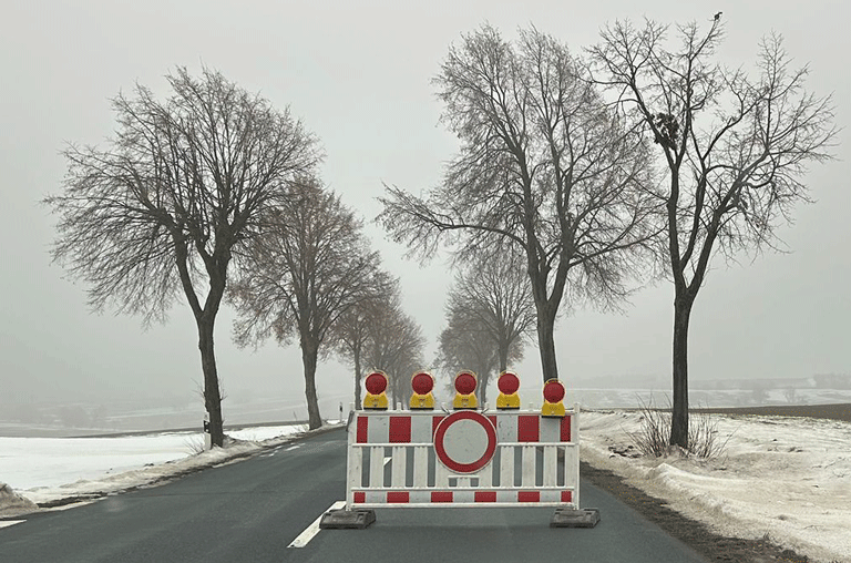 Die Straße zwischen Schöppenstedt und Uehrde ist wieder frei und befahrbar. Die Arbeiten auf der Strecke sind fertig.