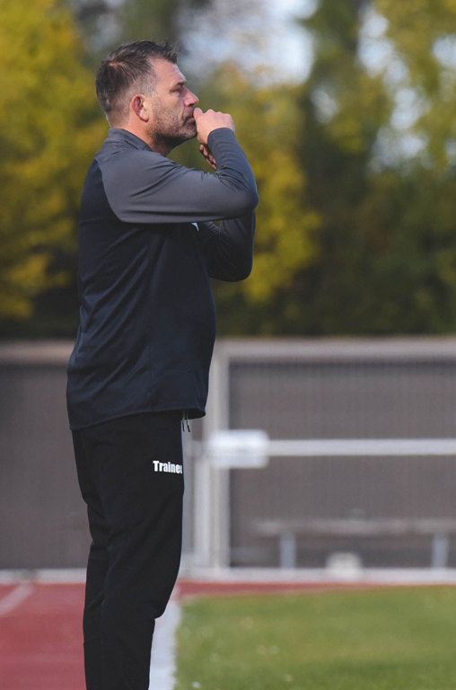 Christian Benbennek am Spielfeldrand