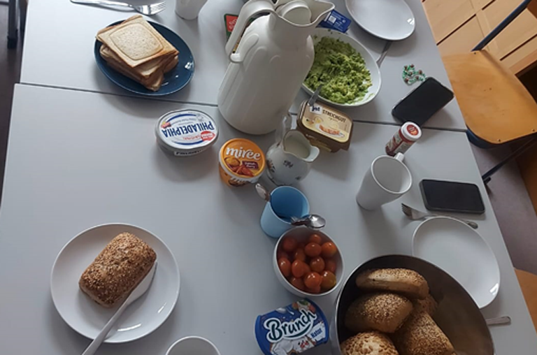 Seit dem 05. Februar 2026 findet jeden Donnerstag von 10 bis 12 Uhr in Schöppenstedt ein Eltern-Kind-Frühstück statt.