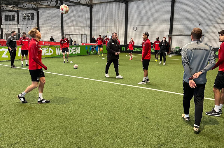 Training in der Halle, FSV Schöningen