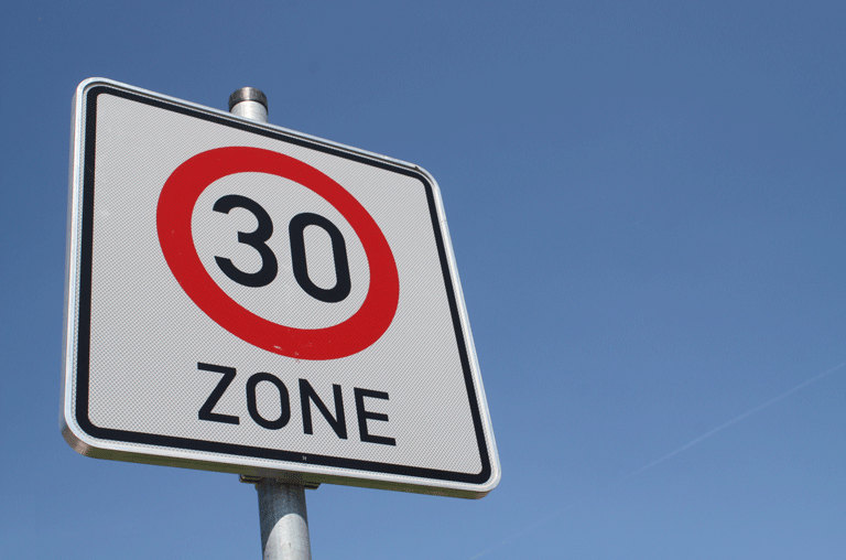 Bei der Ratssitzung der Stadt Helmstedt wurde über die Einrichtung einer Tempo 30 Zone vor der Kindertagesstätte St. Ludgeri berichtet.