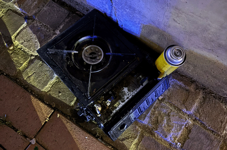 Ein angebranntes Essen hat am Montagabend, den 9. März, einen Feuerwehreinsatz in der Schöninger Innenstadt ausgelöst.