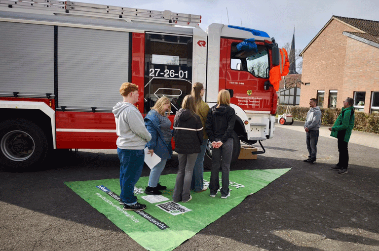 Wie gefährlich der Straßenverkehr sein kann, haben Schüler der IGS Schöppenstedt beim Mobilitätstag hautnah erlebt.