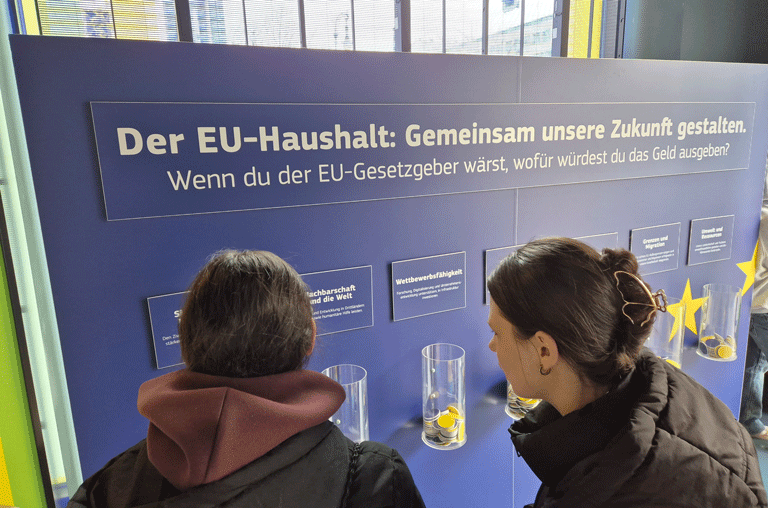 Die Zehntklässler des Anna-Sophianeums in Schöningen haben während einer Studienfahrt nach Berlin Politik praktisch kennengelernt.