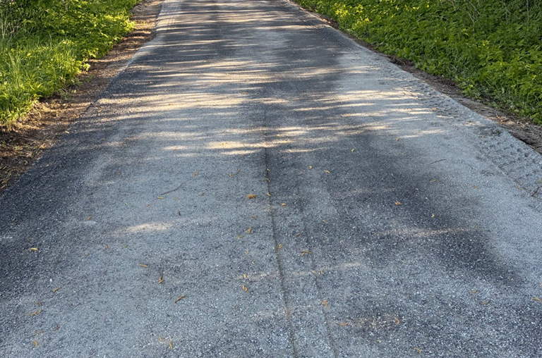Die Bauarbeiten am Großen Okerwanderweg in Wolfenbüttel sind erfolgreich beendet. Trotzdem bleibt der sanierte Abschnitt vorerst gesperrt.