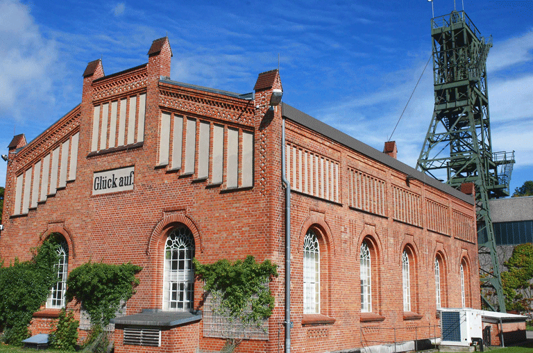 Die Rückholung der radioaktiven Abfälle aus der Schachtanlage Asse II wird sich weiter verzögern. Grund ist ein zentrales Bauprojekt: der neue Schacht Asse 5.