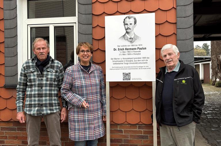 In Schöppenstedt ist eine Gedenktafel für Dr. Erich Paulun enthüllt worden. Er gilt als Gründungsvater der Tongji-Universität in Shanghai.
