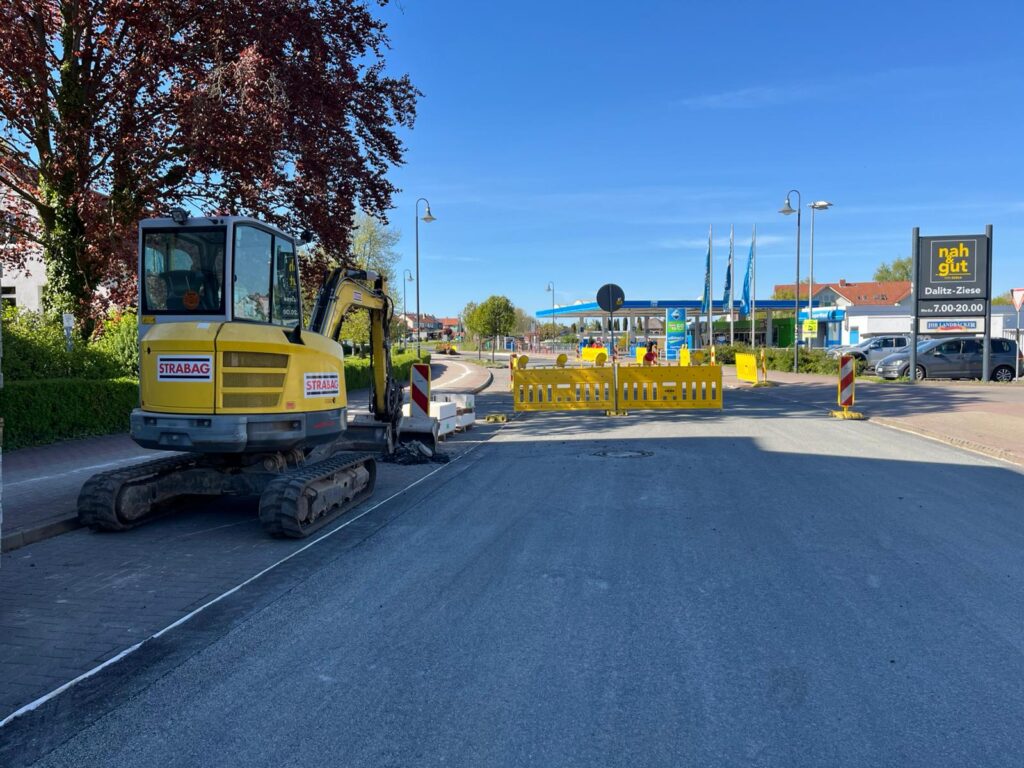 Gut sechs Monate nach dem geplanten Bauende startet der letzte Bauabschnitt an der Großbaustelle auf der B244 durch Schöningen.
