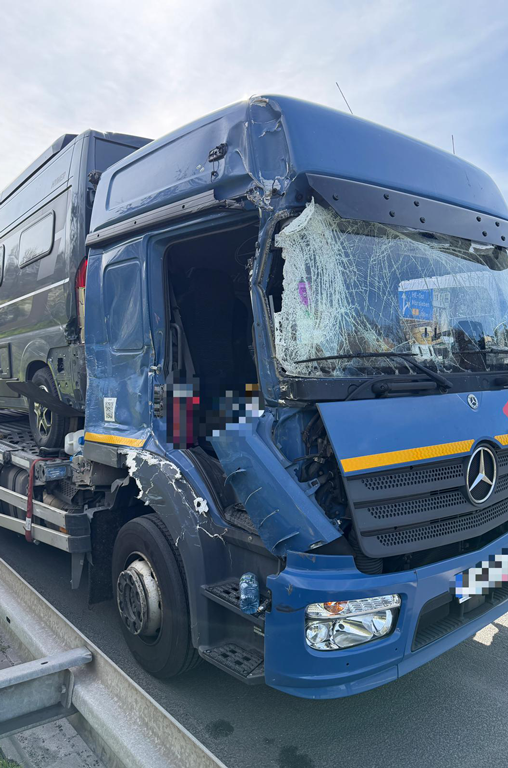Vermeintlicher Gefahrguteinsatz der Feuerwehr Helmstedt auf der A2