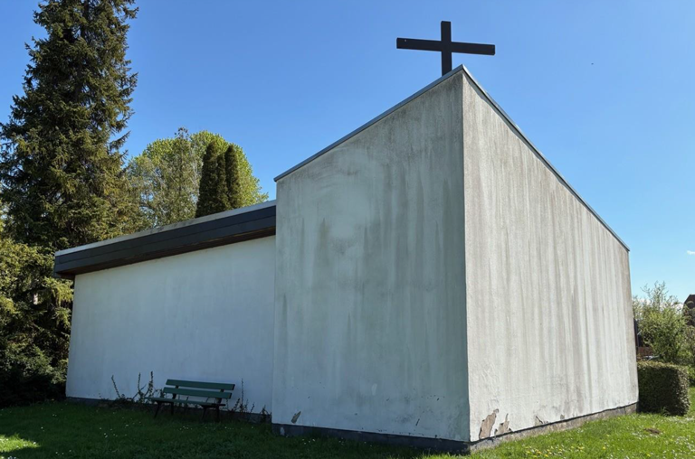 Die Friedhofskapelle in Dettum wird 2026 mit dem neuen SPRING-Stipendium der AG Kunst im Braunschweigischen Land temporär als experimenteller Kunstraum gefördert