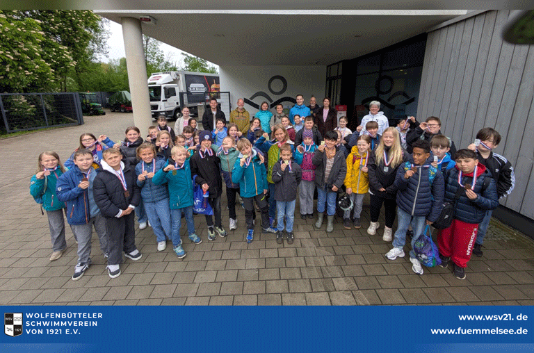 Beim Grundschul-Wasserballturnier des WSV 21 im Stadtbad Okeraue in Wolfenbüttel kämpften fünf Mannschaften um den Sieg.