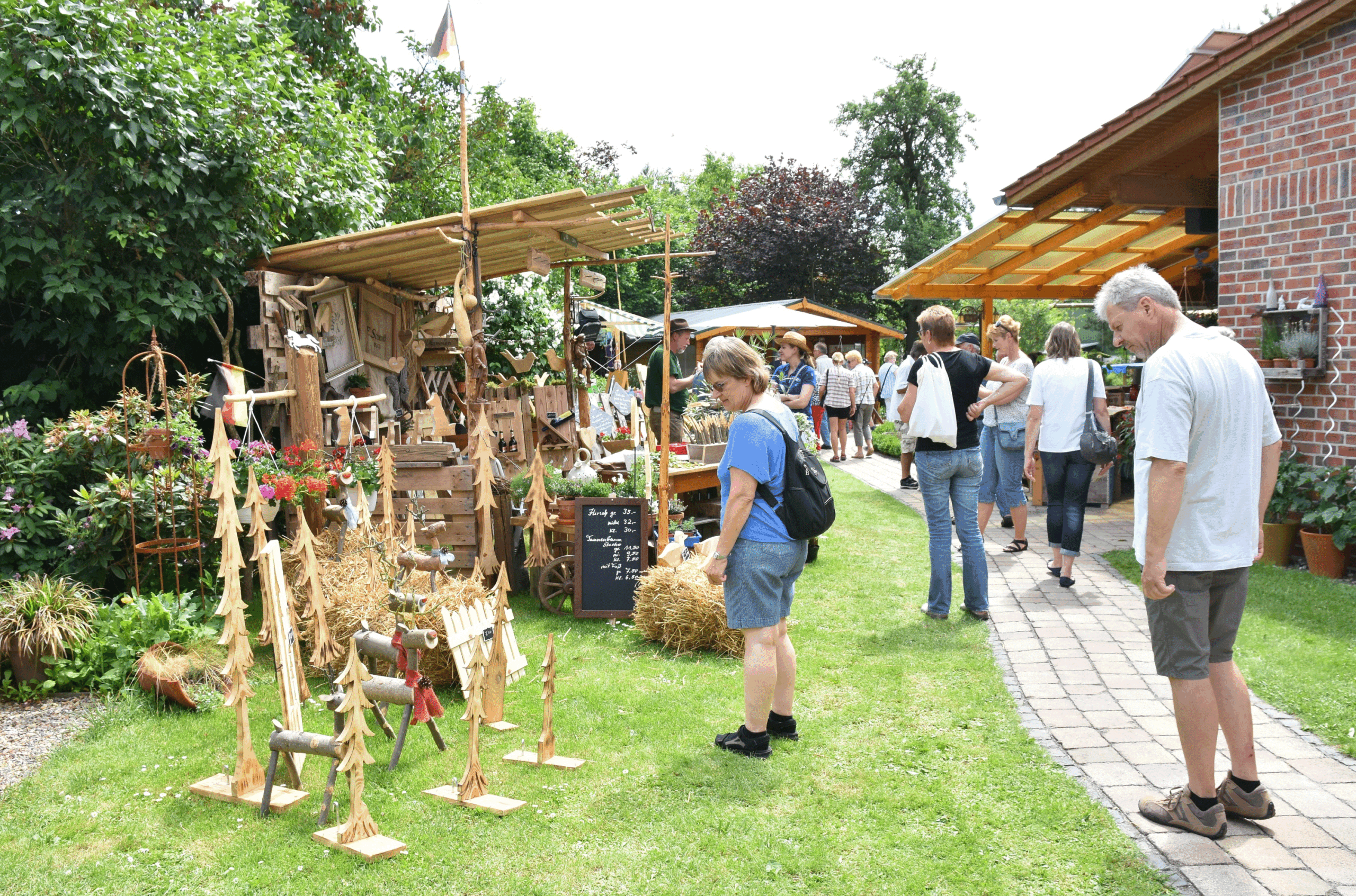 In den nächsten Wochen veranstalten viele Orte in der Region einen Flohmarkt.
