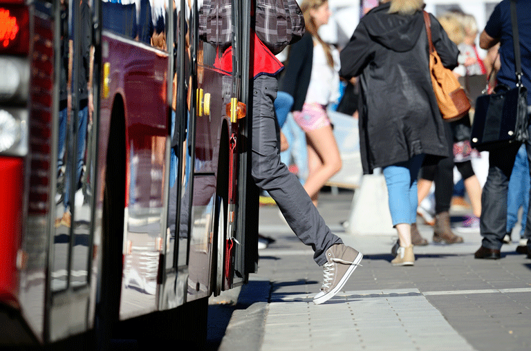 Fahrgäste der Buslinie 794 müssen sich am Samstag, den 6. Juni, auf Änderungen einstellen. Ein Teil der Strecke ist gesperrt.