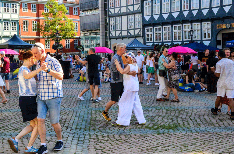 Nachdem der erste Feierabendmarkt vorzeitig beendet werden musste, stellte der Zweite die Veranstalter vor die nächste Herausforderung.