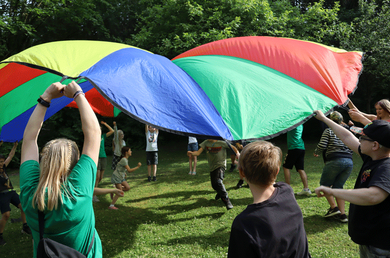 In den Sommerferien 2026 erwartet die Kinder im Landkreis Wolfenbüttel wieder ein buntes und abwechslungsreiches Ferienpassprogramm.
