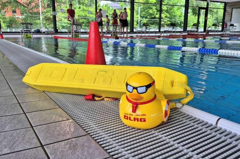108 erfolgreiche Schwimmprüfungen an nur zwei Tagen: Die DLRG Wolfenbüttel zieht eine positive Bilanz der diesjährigen Schwimmabzeichentage.