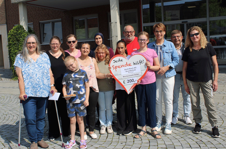 Bei der aktuellen Spende der Wochenmarkt-Griller durfte sich die Koch- und Back-AG der Grundschule Remlingen über Unterstützung freuen.