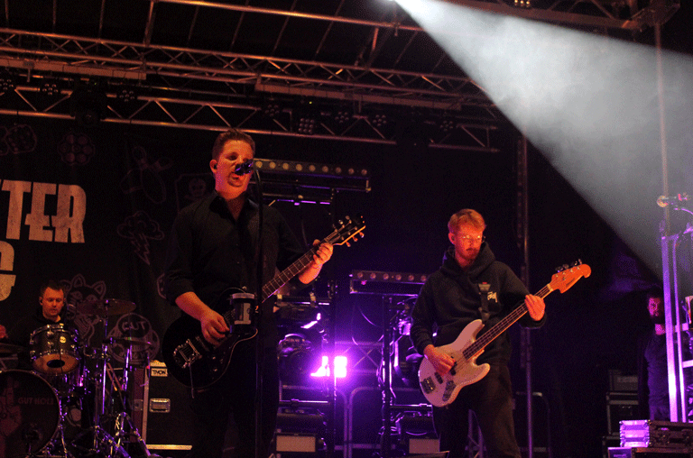 Die Band "Drei Meter Feldweg" stand am Samstagabend auf der Bühne. 