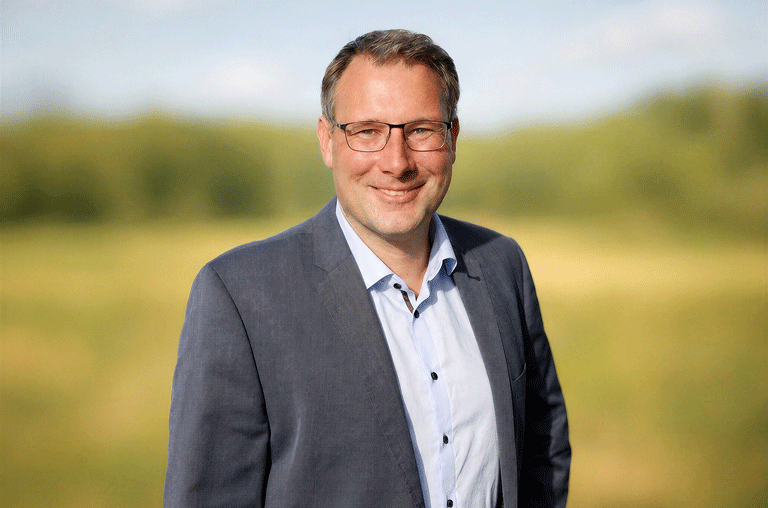 Sebastian Werner will Samtgemeindebürgermeister der Samtgemeinde Grasleben werden. Der Polizist tritt mit klaren Vorstellungen an.