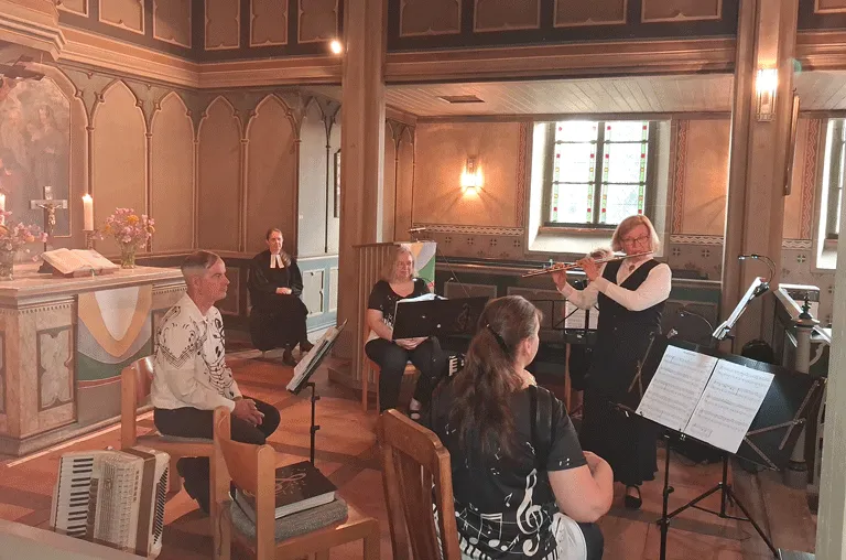 Anlässlich seines 30-jährigen Bestehens hat der Kirchbauverein Christuskirche in Winnigstedt zu einem Konzert eingeladen.