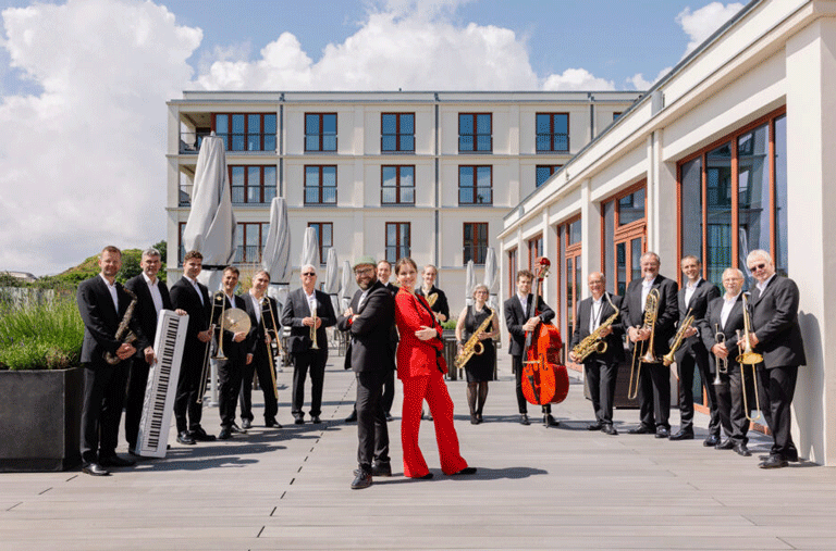 Open Air im Barockgarten mit der FTO Big Band