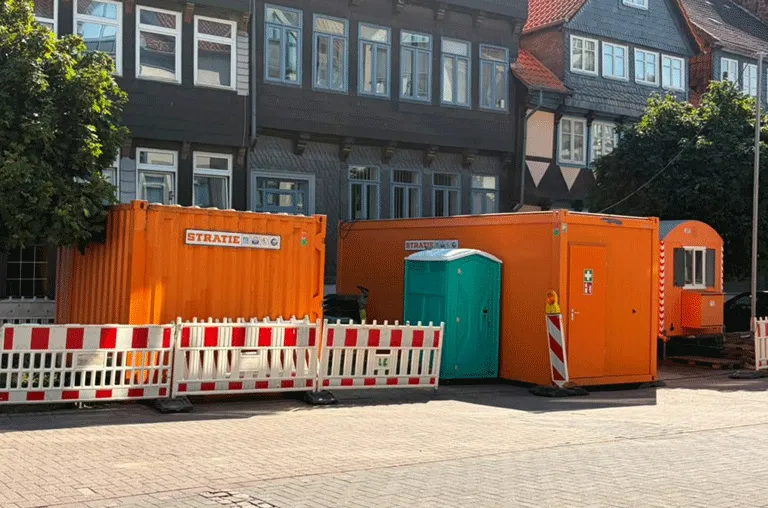 Seit dem Ende August laufen die Arbeiten im Quartier rund um Mühlen- und Stobenstraße. Dabei sollen gleich mehrere Dinge erneuert werden.