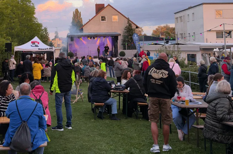 Kinderfest, Fackelschwimmen und Höhenfeuerwerk: Der WSV 21 blickt auf ein buntes Jubiläumsprogramm am Fümmelsee zurück.