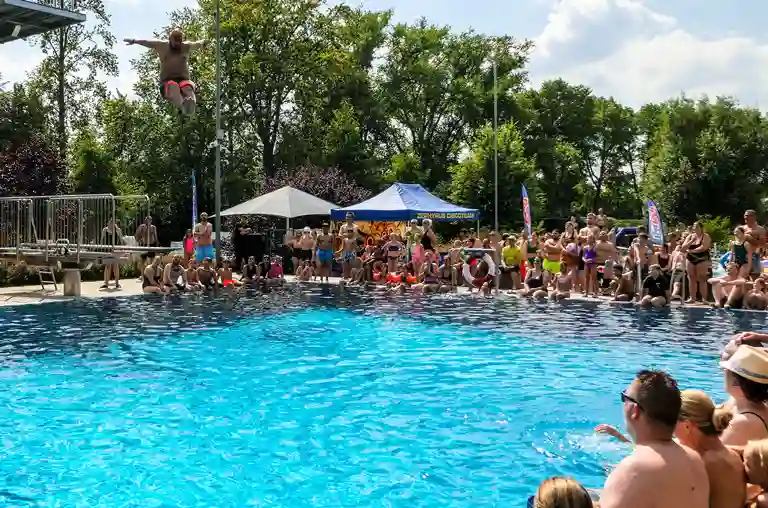 Abbaden im Stadtbad Okeraue