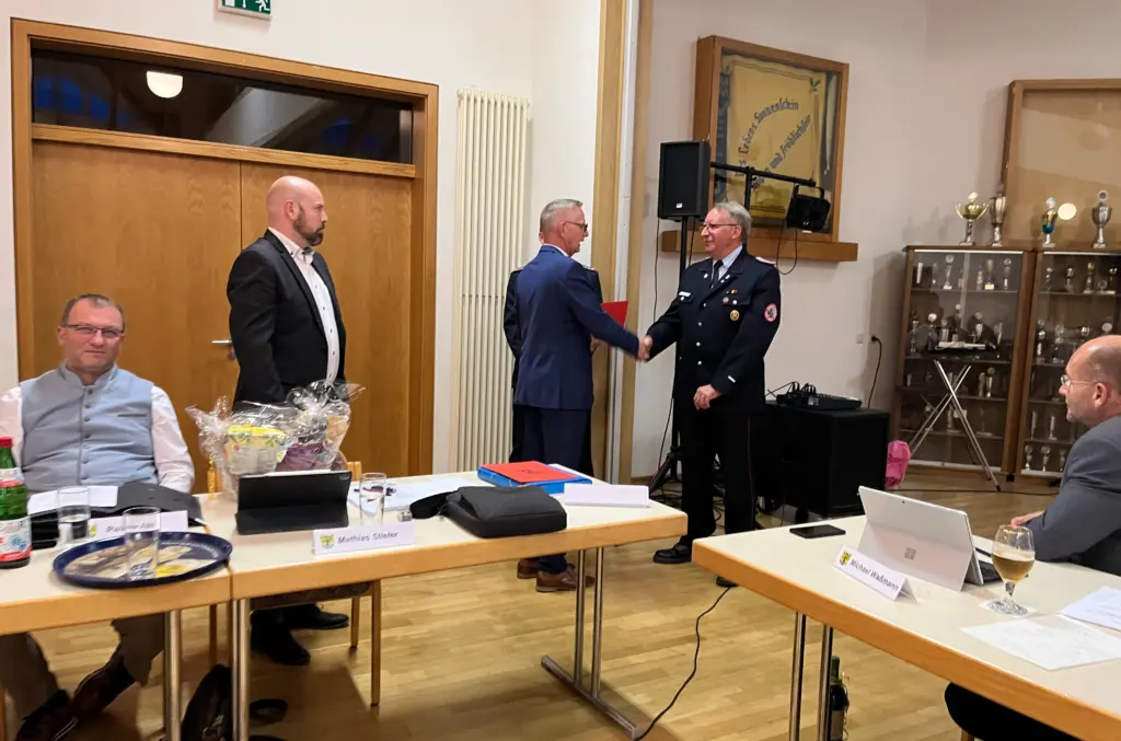 Eine Ära bei der Feuerwehr Groß Denkte geht zu Ende: Nach 26 Jahren gibt Wolfgang Hobohm sein Amt als stellvertretender Ortsbrandmeister ab.