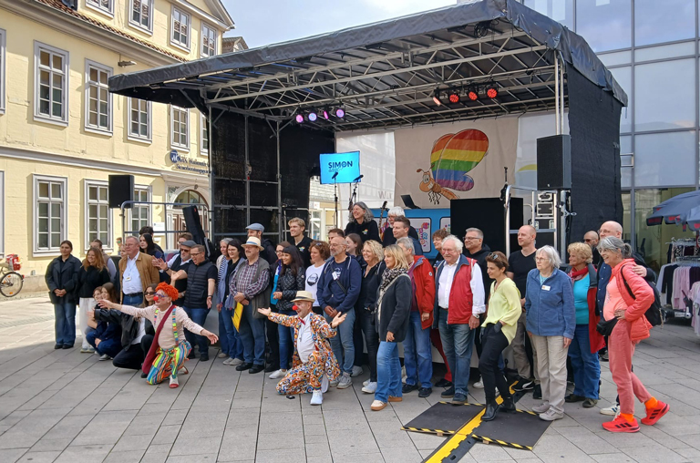rund 1000 Menschen bei Demokratie-Fest in Wolfenbüttel