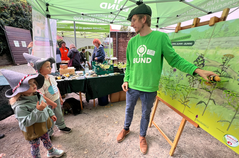 BUND-Vortrag beim Familienfest zieht Kinder in den Bann